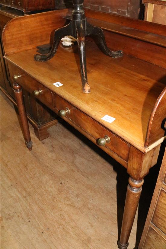 Victorian mahogany washstand